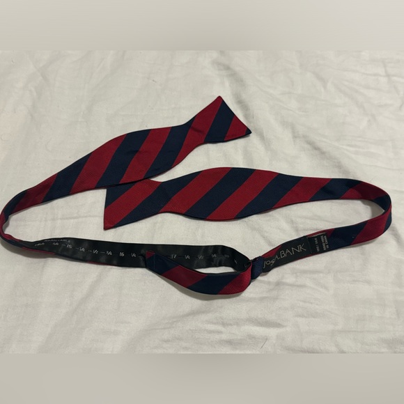 Jos A Bank Red & Navy Blue Stripe Silk Bow tie - Picture 2 of 4